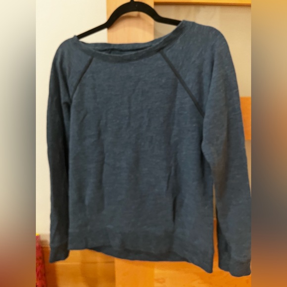 Lululemon size medium dark blue - Picture 2 of 3